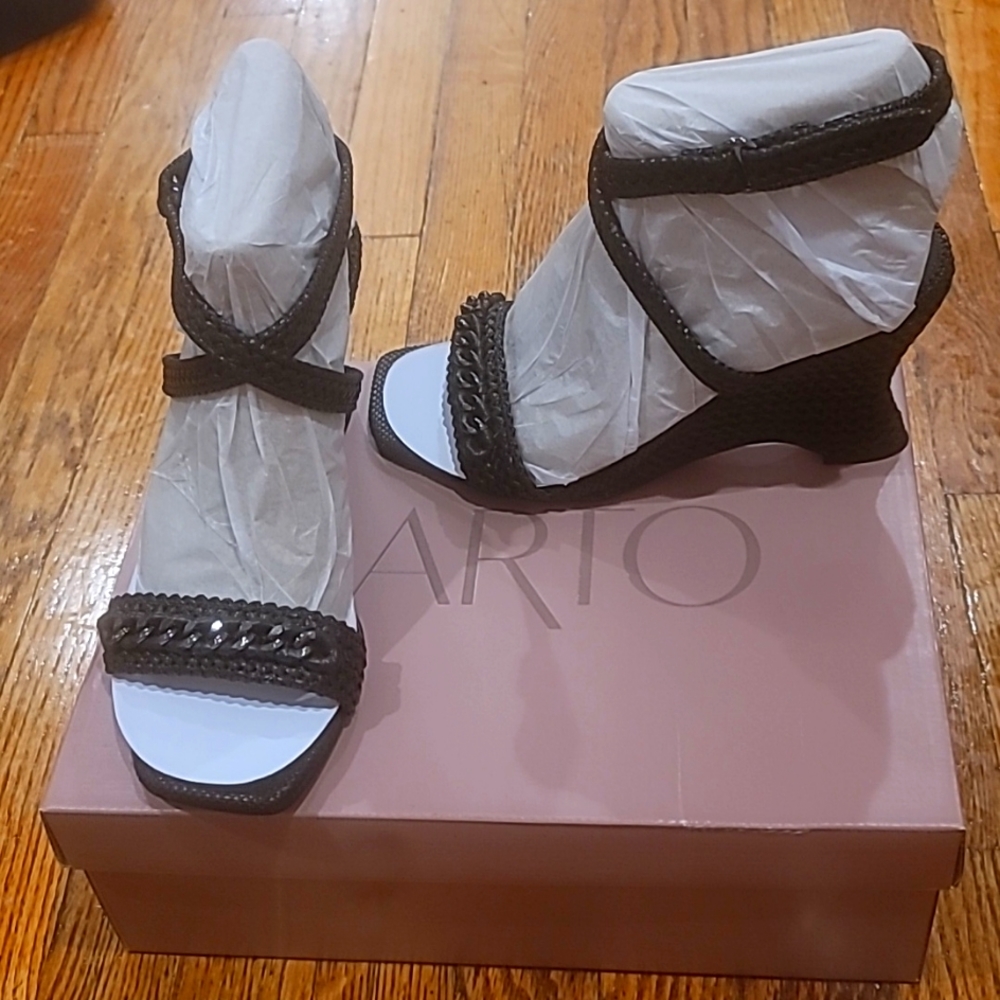 Size 10M Women's Black, Frita Wedge Dress Sandals NIB.